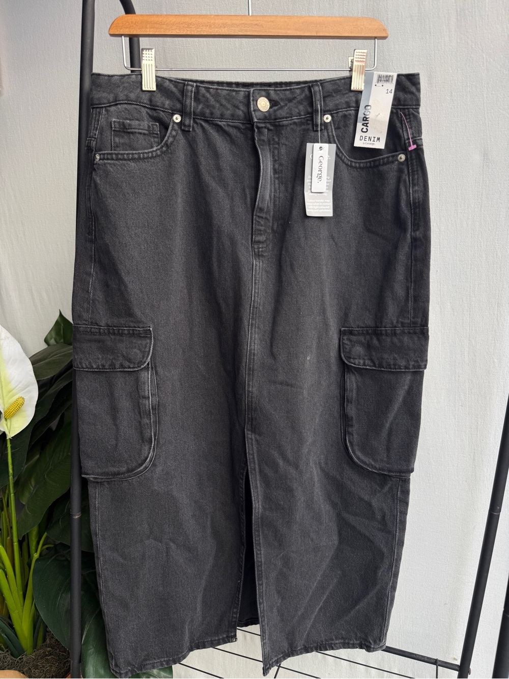 NWT George Denim Black Stone Washed Cargo Midi Skirt 100% Cotton / Size 14